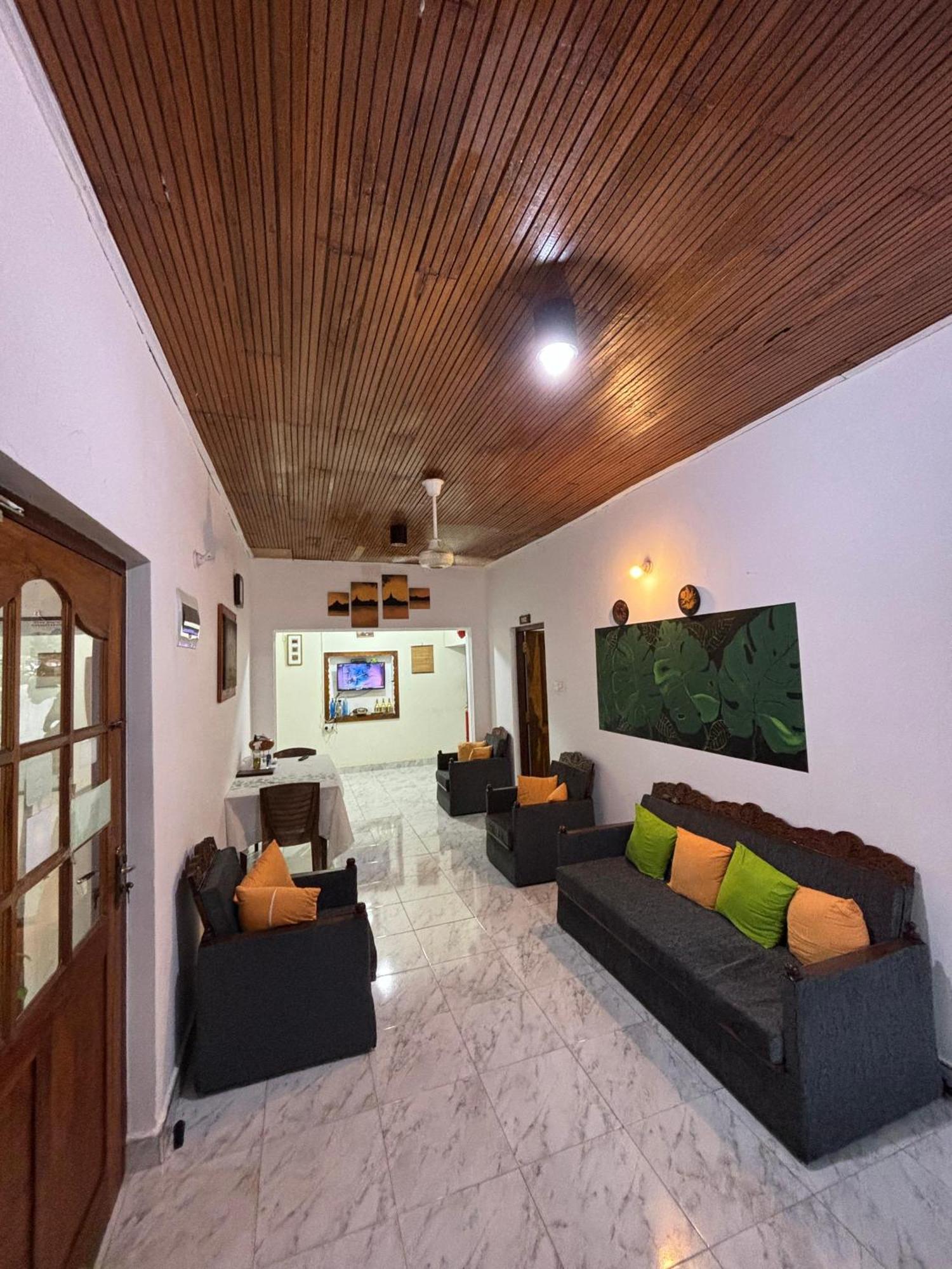 Goalma Family Holiday Resort & Restaurant أنرادابورام المظهر الخارجي الصورة